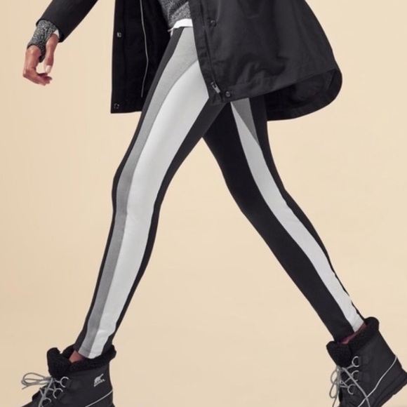 Athleta Pants - Athleta crest colorblock tight small black, gray white